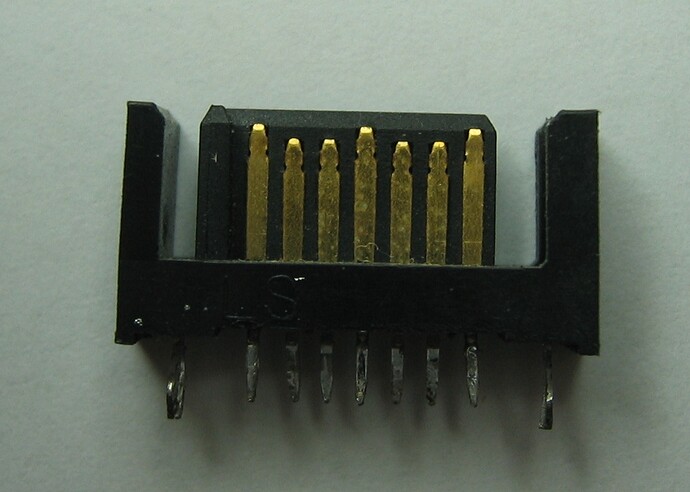 SATA data konektor.jpg